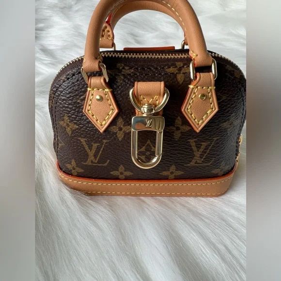 Miniature Alma - Picture 2 of 5